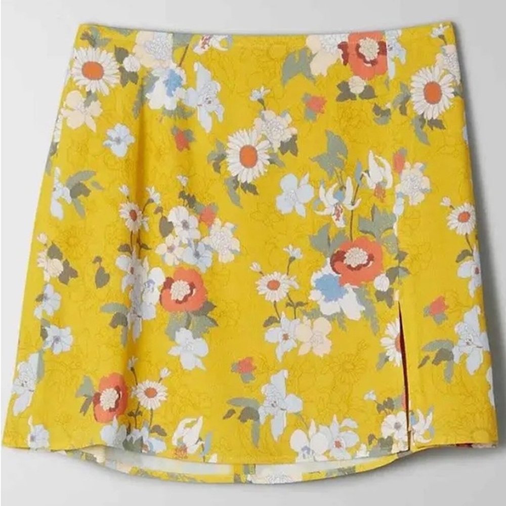 ARITZIA SUNDAY BEST | Tatiana mini skirt size 4 | marigold